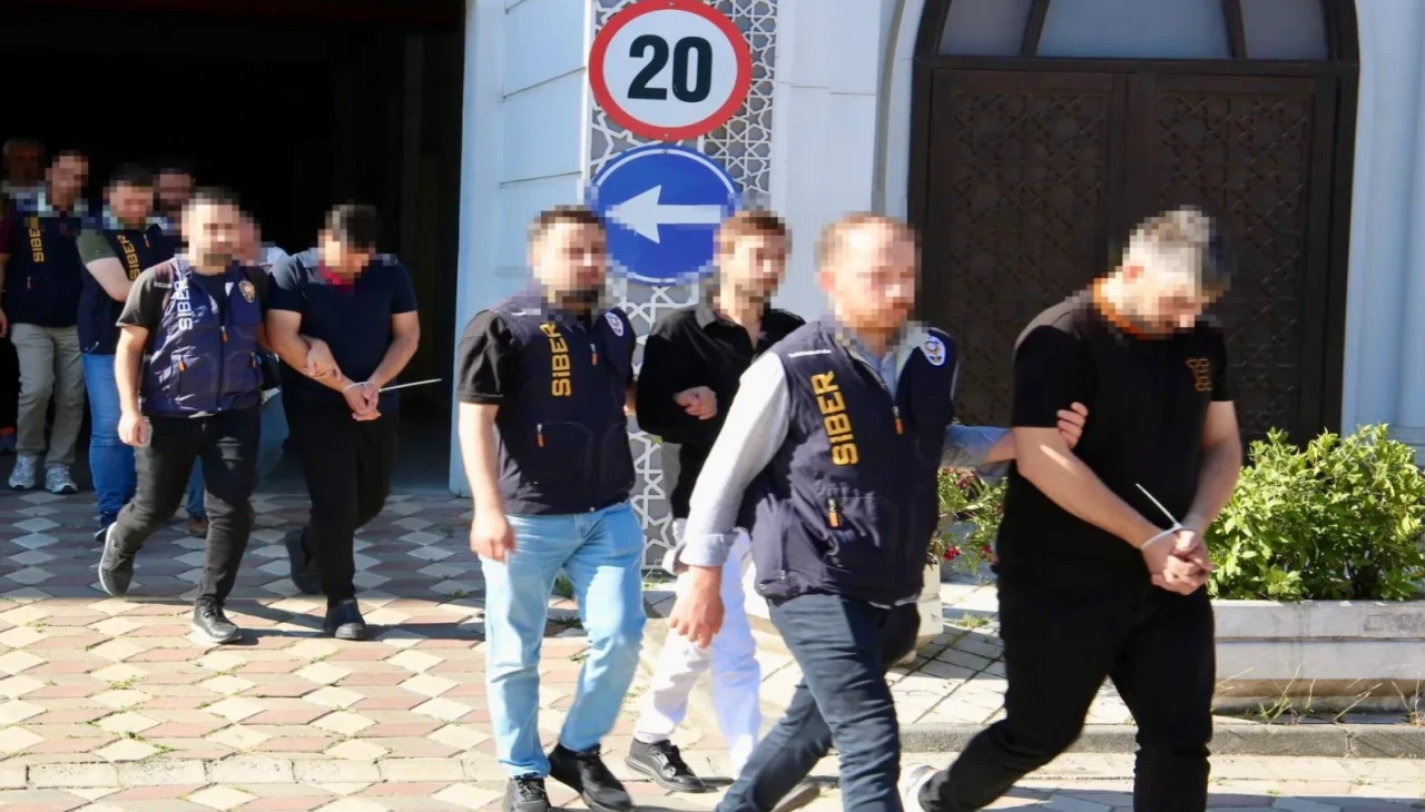 Afyonkarahisar'da dolandırıcılık şebekesine büyük darbe: 2 tutuklama