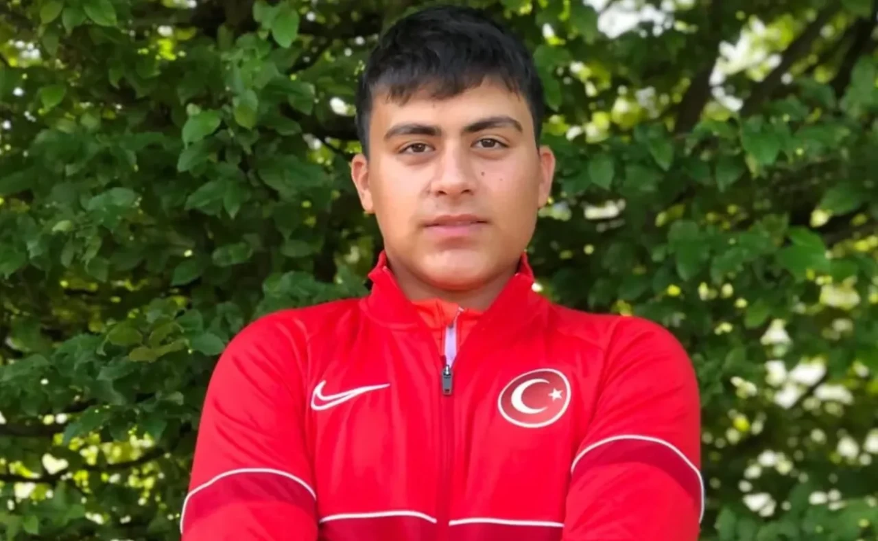 Muaz Erdem Madran Çekya'da Para Trap Grand Prix Şampiyonası'nda Altın Madalya Kazandı