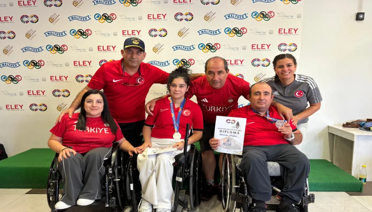 Eylül Deniz Bıdak Sırbistan'da altın madalya kazanarak tarihe geçti