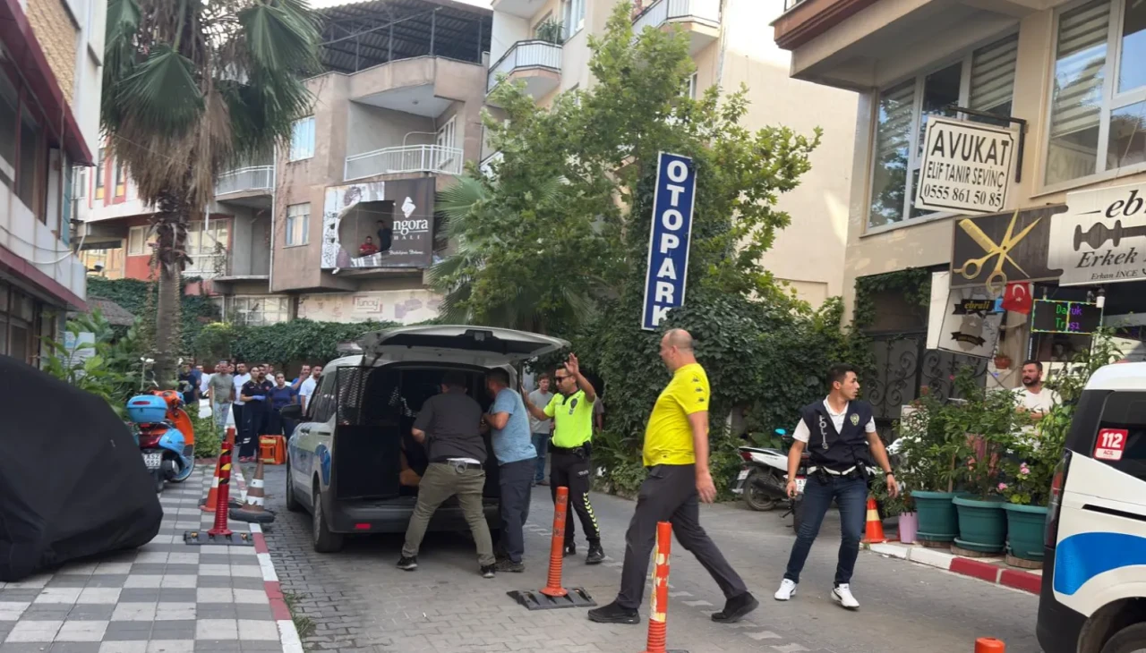 Manisa'da düzenlenen operasyonda aranan 5 şüpheli tutuklandı