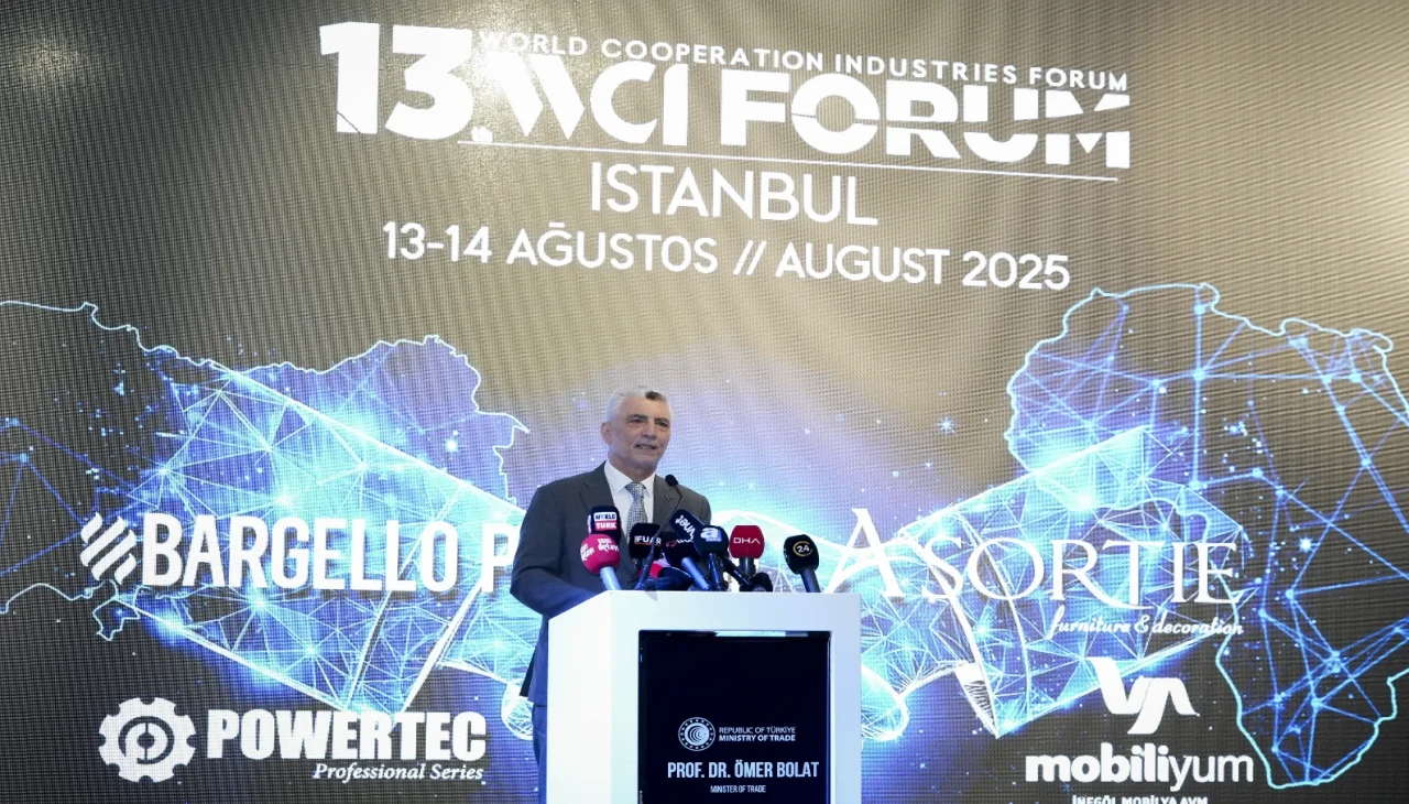 Ticaret Bakanı Bolat: Türk müteahhitler Afrika’da 2 bin 39 proje tamamladı