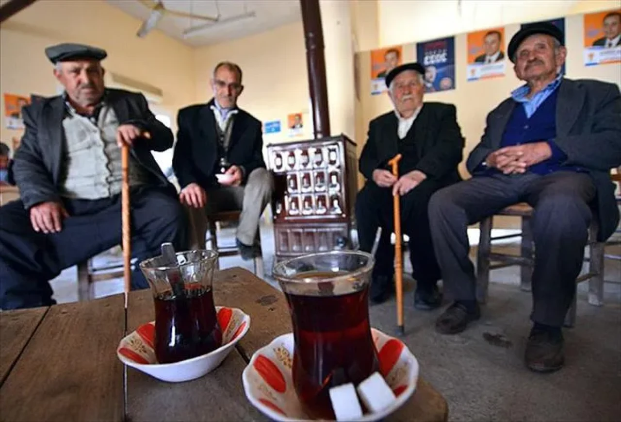 Emeklilere Ağustos 2025'te 27 bin TL'ye kadar promosyon! En düşük maaş bu durumu nasıl etkiliyor?