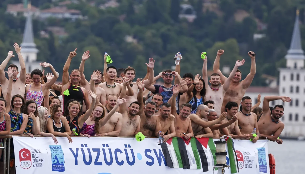 37. Boğaziçi Kıtalararası Yüzme Yarışı İstanbul'da başladı