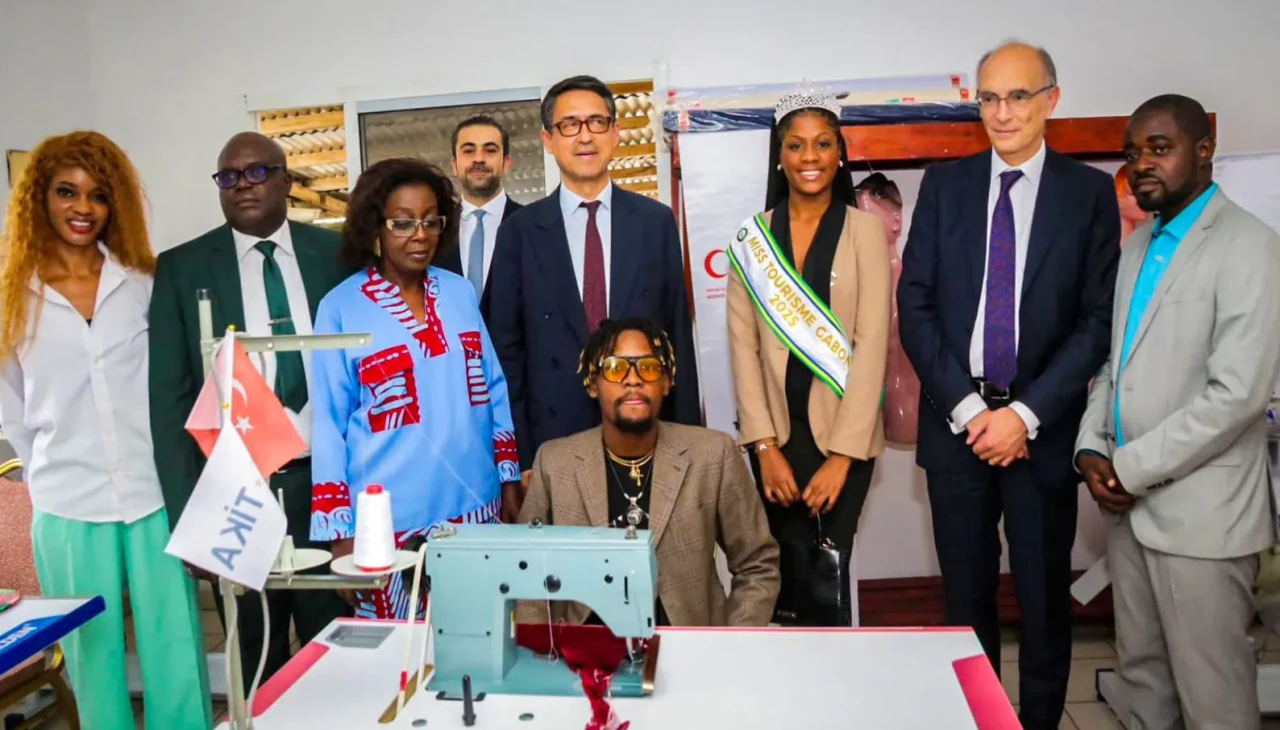 TİKA’dan Gabon’da kadın ve gençlere teknik ekipman desteği