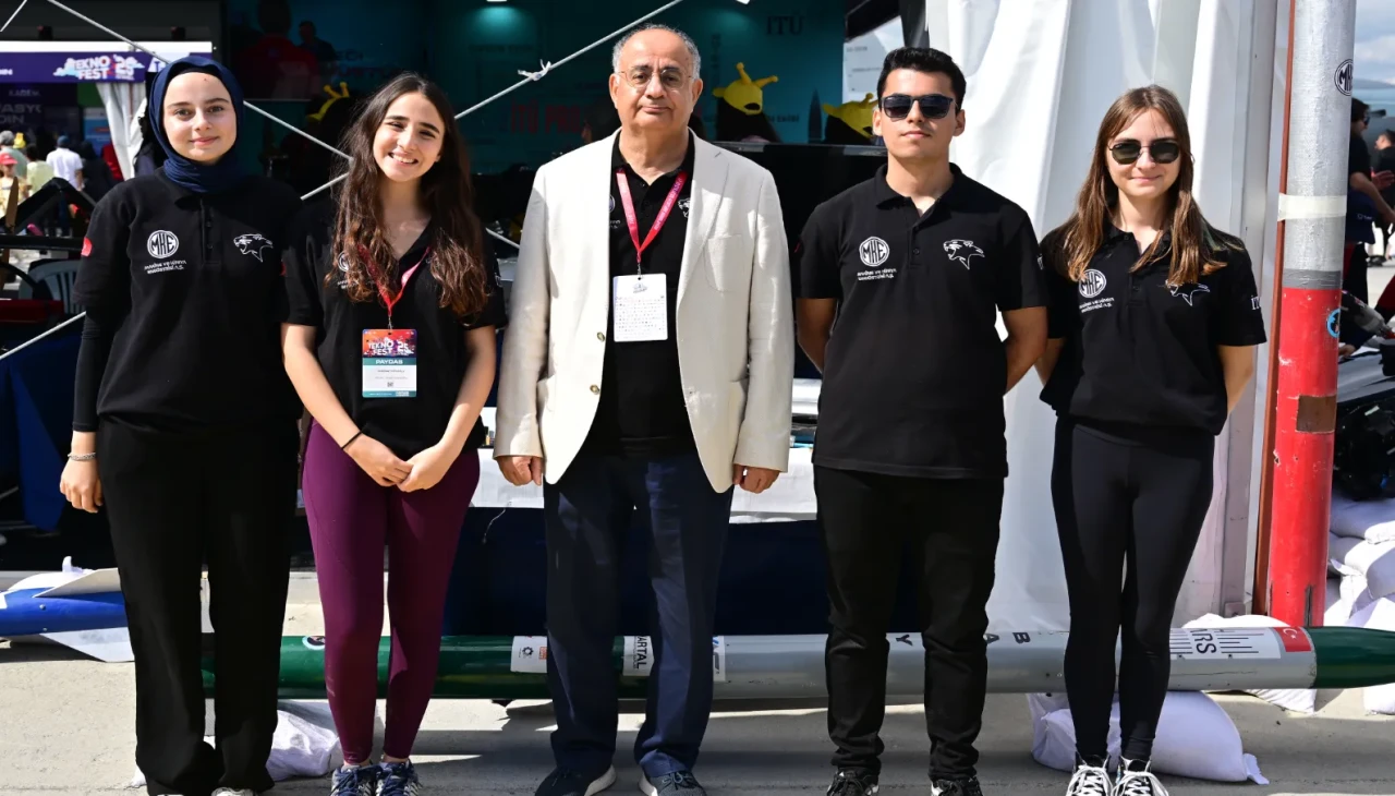 İTÜ PARS Roket Grubu TEKNOFEST’te hibrit roket motoru ile dikkat çekti