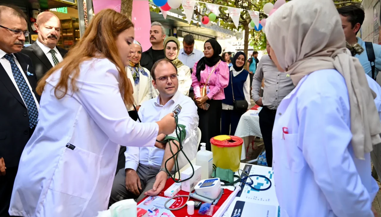İstanbul’da Halk Sağlığı Haftası’nda sağlıklı yaşam için farkındalık etkinlikleri düzenlendi