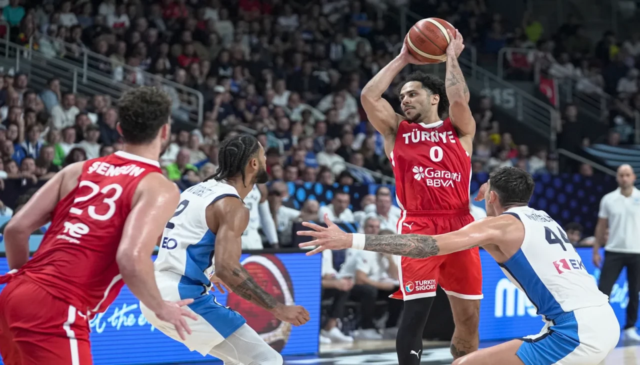 Turgutlu'da dev ekranda EuroBasket 2025 Yarı Final heyecanı