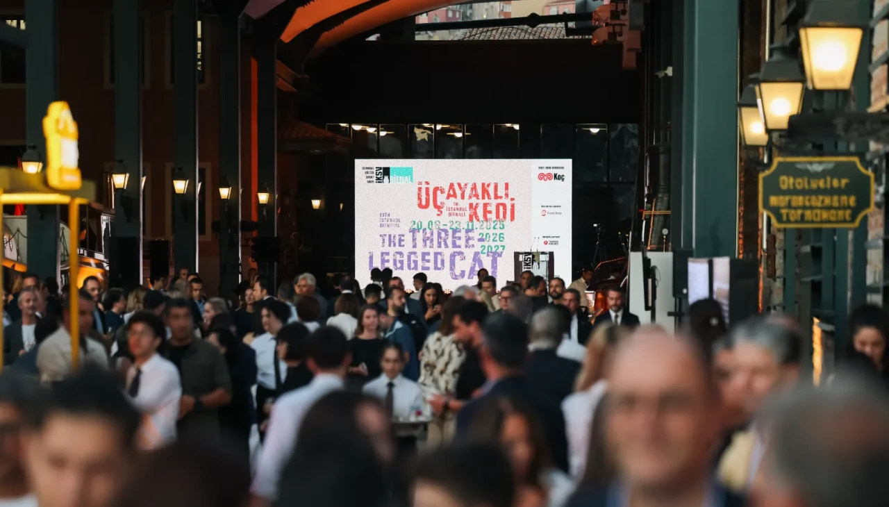 İstanbul Bienali 18. kez kapılarını açtı: Sanat dünyası bir araya geldi