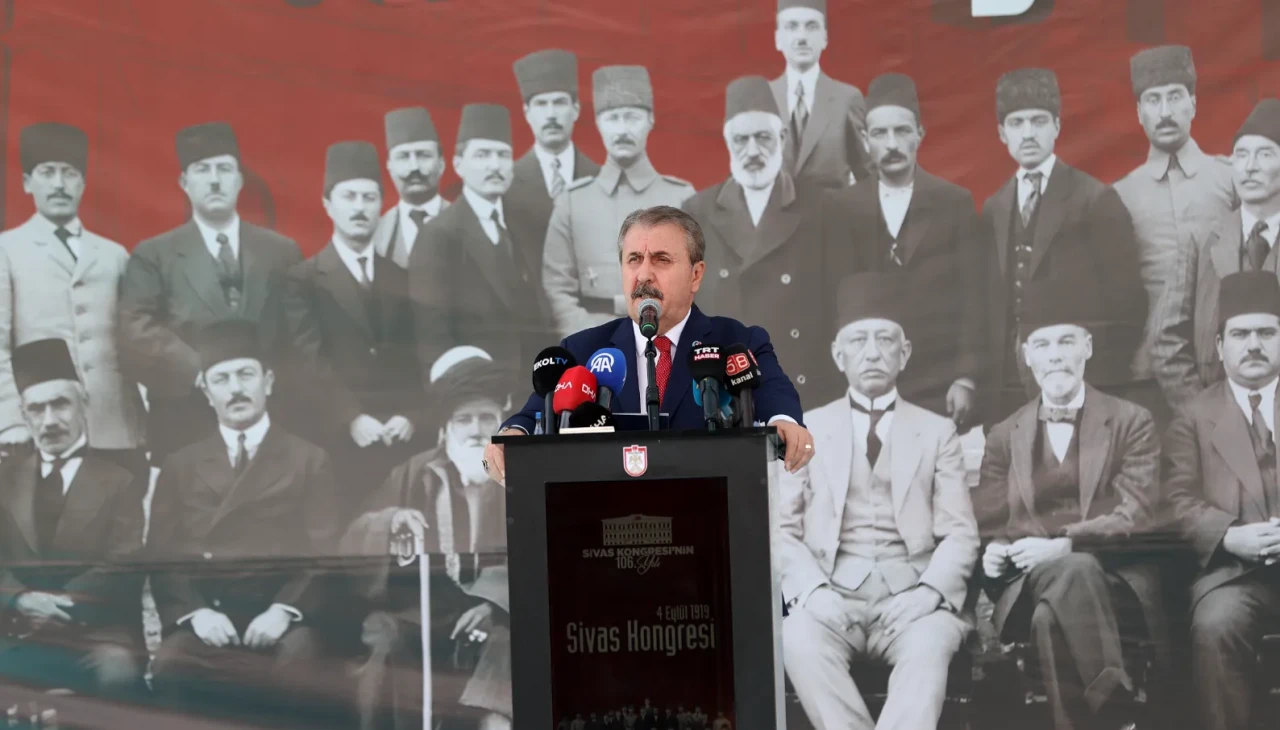 Sivas Kongresi'nin 106. yıl dönümünde Destici'den kritik mesajlar