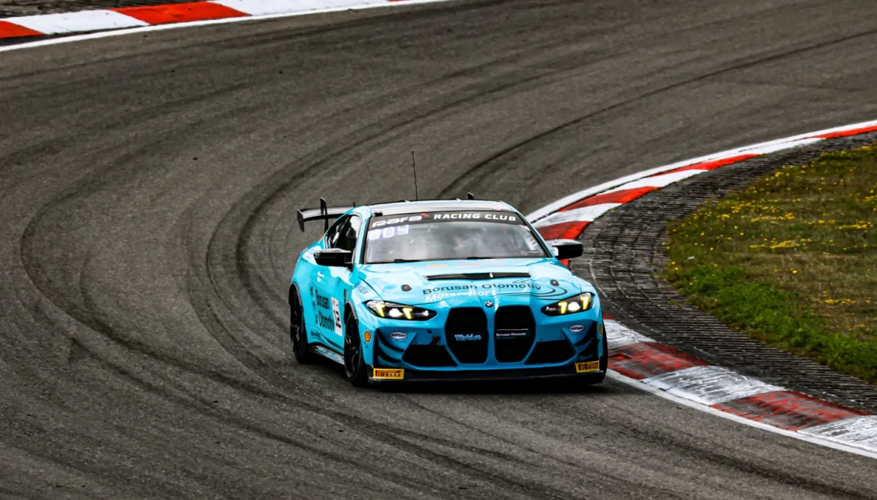 BOM Takımı GT4 Avrupa Serisi'nde iki gün üst üste podyum sevinci yaşadı