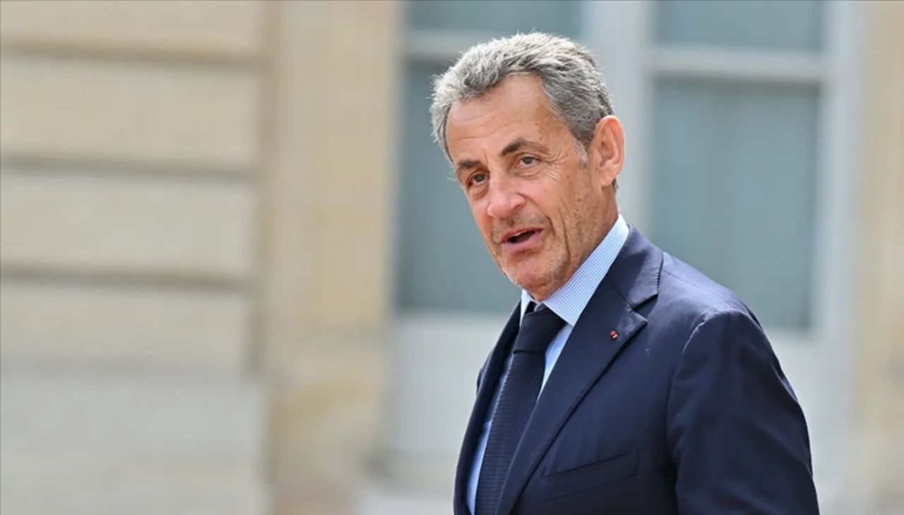 Fransa’da Sarkozy davasında karar günü: Eski cumhurbaşkanına 7 yıl hapis istemi