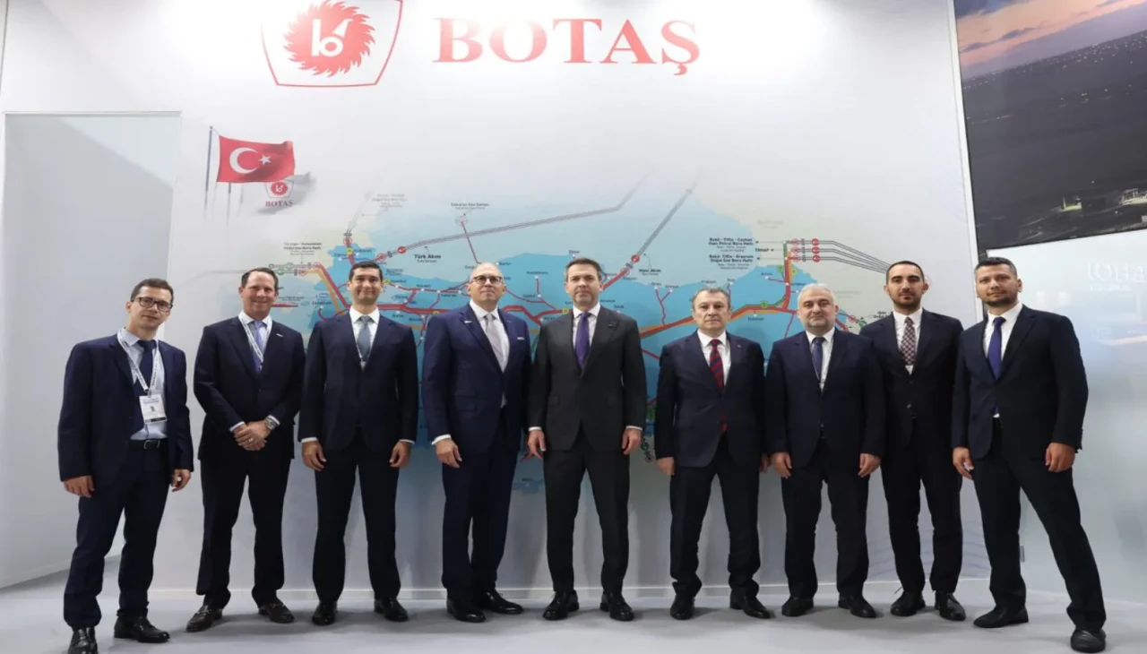 Enerji Bakanı Bayraktar'dan Milano'da Gastech 2025'te kritik işbirliği görüşmeleri