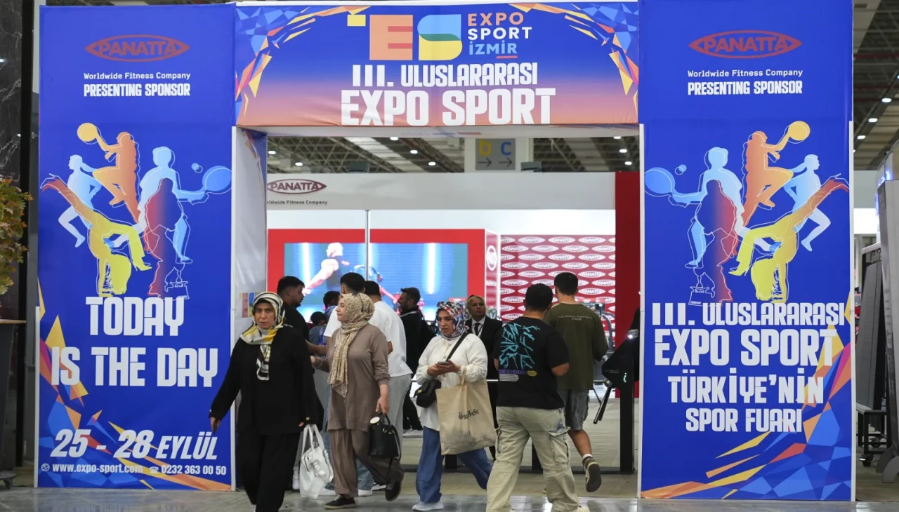 Türkiye Vücut Geliştirme ve Fitness Şampiyonası İzmir'de başladı