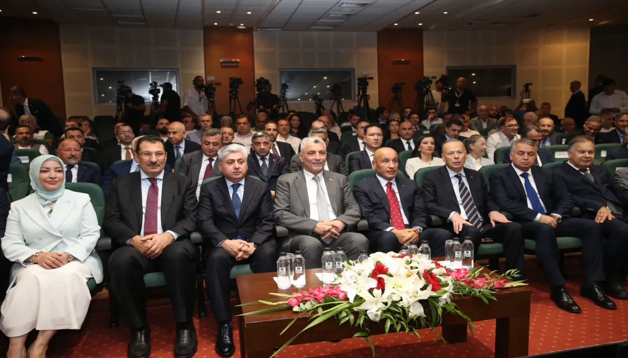 Ticaret Bakanı Ömer Bolat’tan Ağustos ayı dış ticaret verileri açıklaması