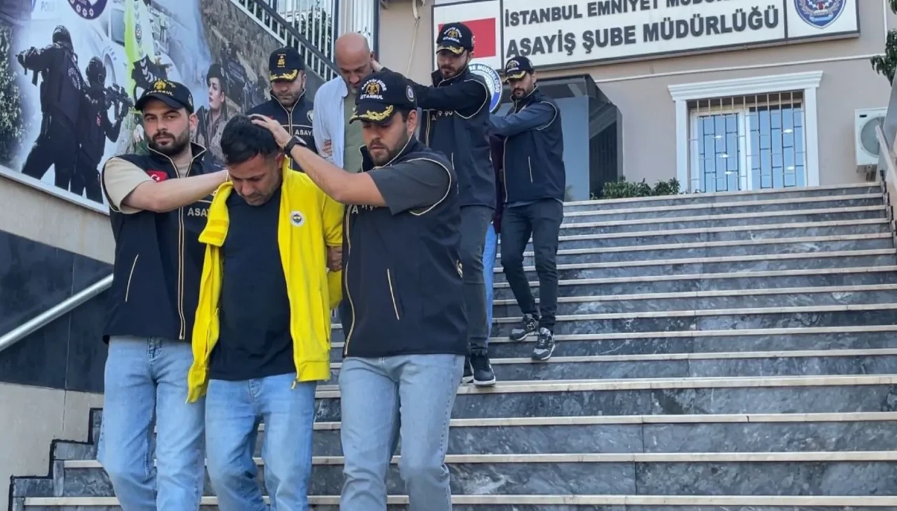 İstanbul'da çalıntı araç çetesine operasyon: 4 zanlı tutuklandı