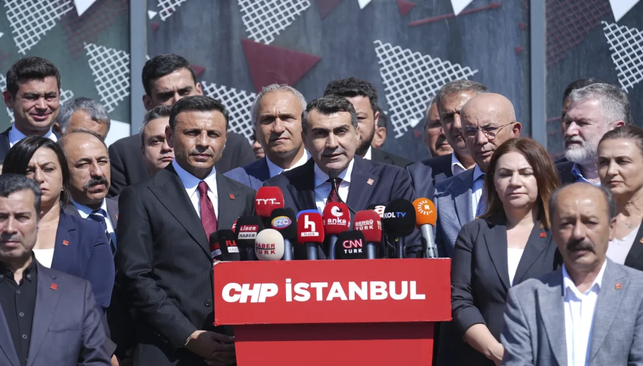 CHP İl Başkanları İstanbul’da Dayanışma Toplantısı Gerçekleştirdi