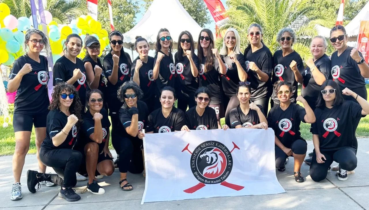 İşitme engelli kadınlardan oluşan “Sessiz Ejderhalar” sporla engelleri aşıyor