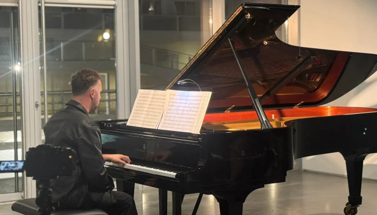 Yunan Besteci Dimitris Skyllas İstanbul Modern’de dünya prömiyerini gerçekleştirdi