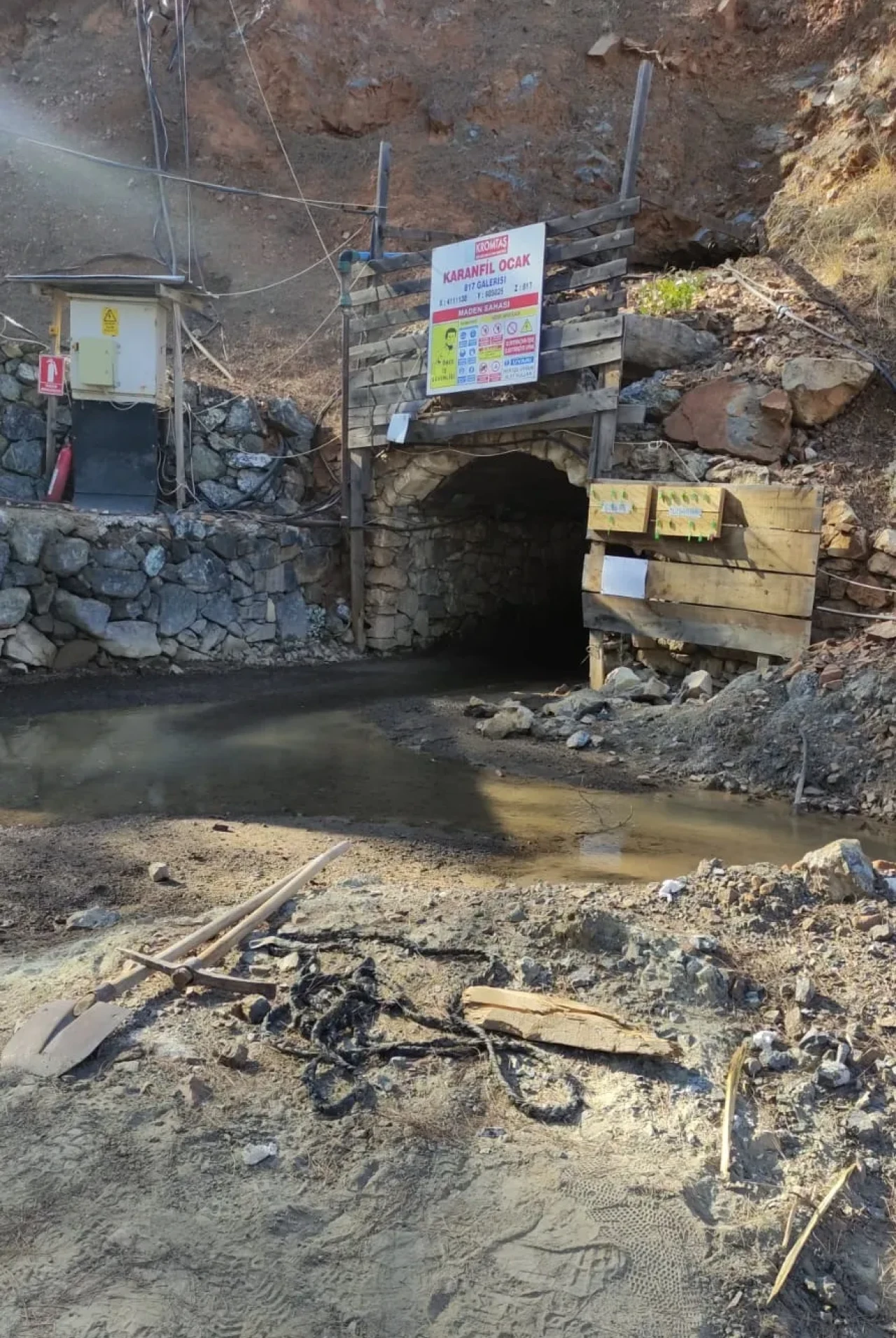 Denizli'de maden ocağında göçük: 2 işçi mahsur kaldı