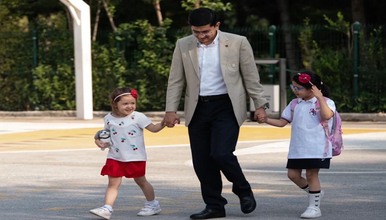 Okullarda uyum eğitimleri başlıyor: Öğrenciler yeni döneme nasıl hazırlanacak?