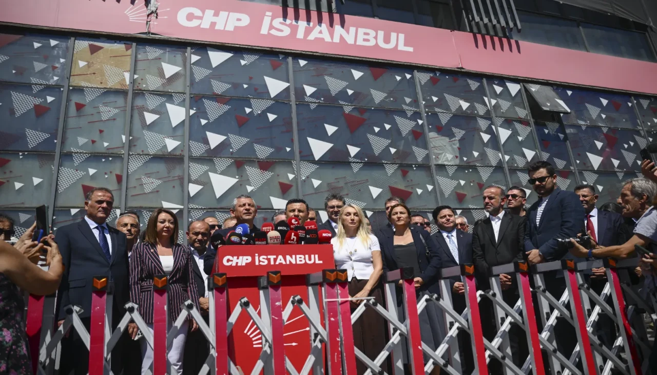 Özgür Özel: 'Mahkeme Kararı Yok Hükmündedir, İrademizle Yola Devam Edeceğiz'