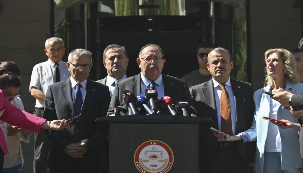 YSK, CHP İstanbul Olağanüstü Kongresi’nin Devamına Karar Verdi