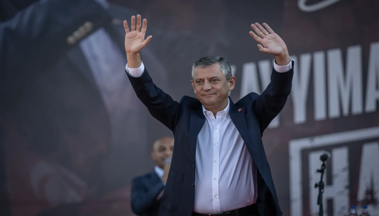 CHP Lideri Özgür Özel: Sadece CHP'yi değil demokrasiyi savunuyoruz