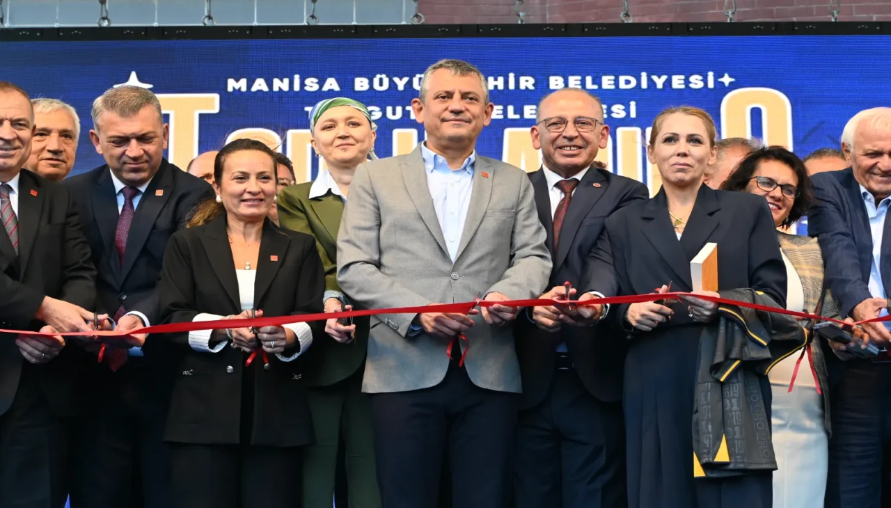 CHP Lideri Özgür Özel’den Manisa’da önemli açıklamalar