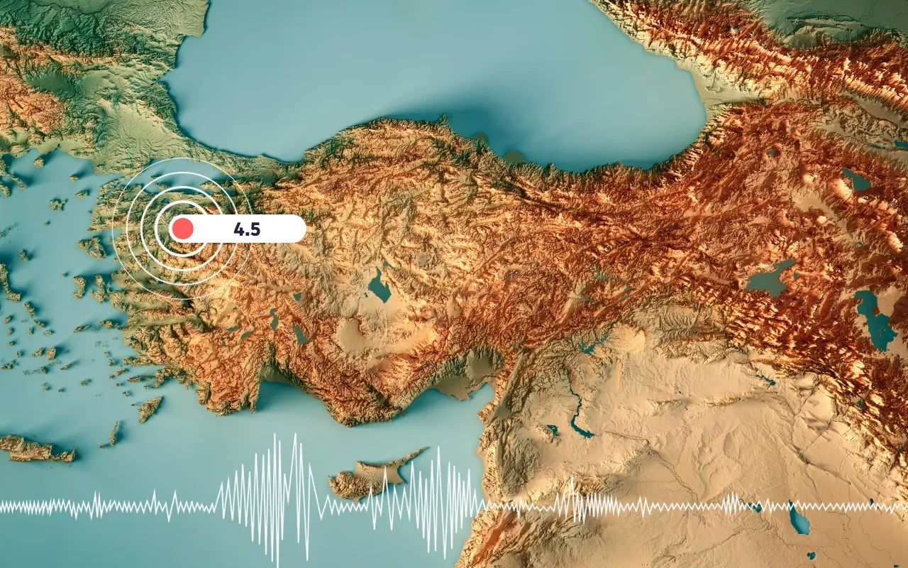 Balıkesir Sındırgı'da 4.5 büyüklüğünde deprem! Artçı sarsıntılar için dikkatli olunmalı mı?