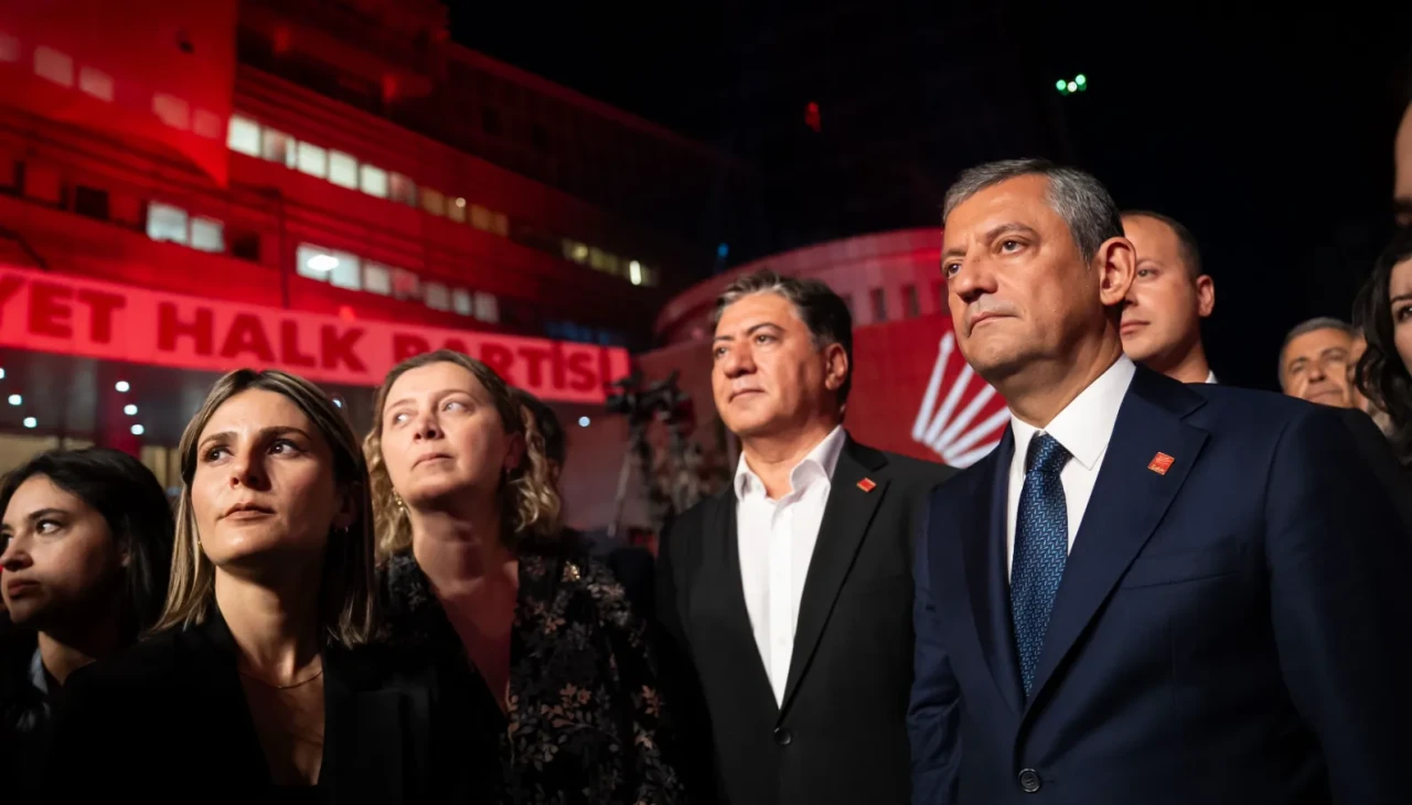 CHP Genel Başkanı Özgür Özel: Sokak ve meydan şiddet üretmedikten sonra haktır