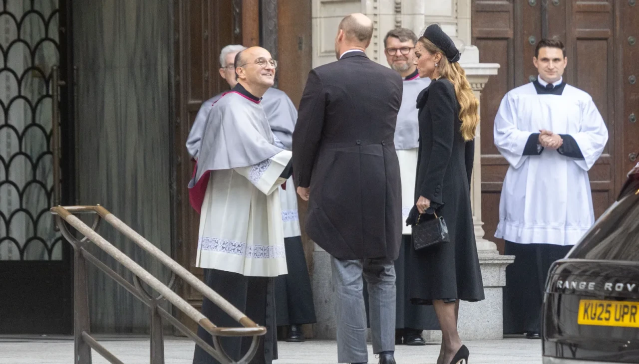 Kraliyet Ailesinin İlk Katolik cenaze töreni Londra’da düzenlendi