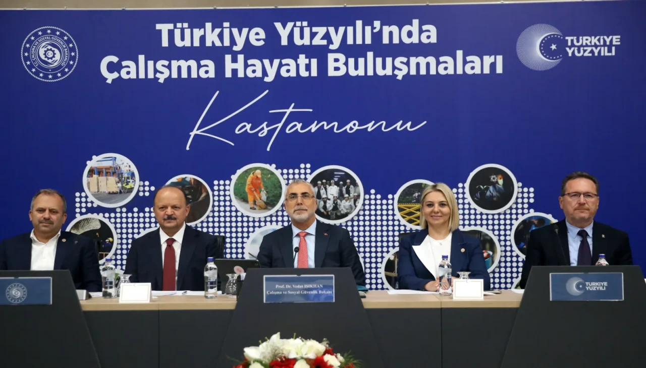 Çalışma Bakanı Işıkhan: Türkiye her zorluğu aşarak küllerinden doğmasını bildi