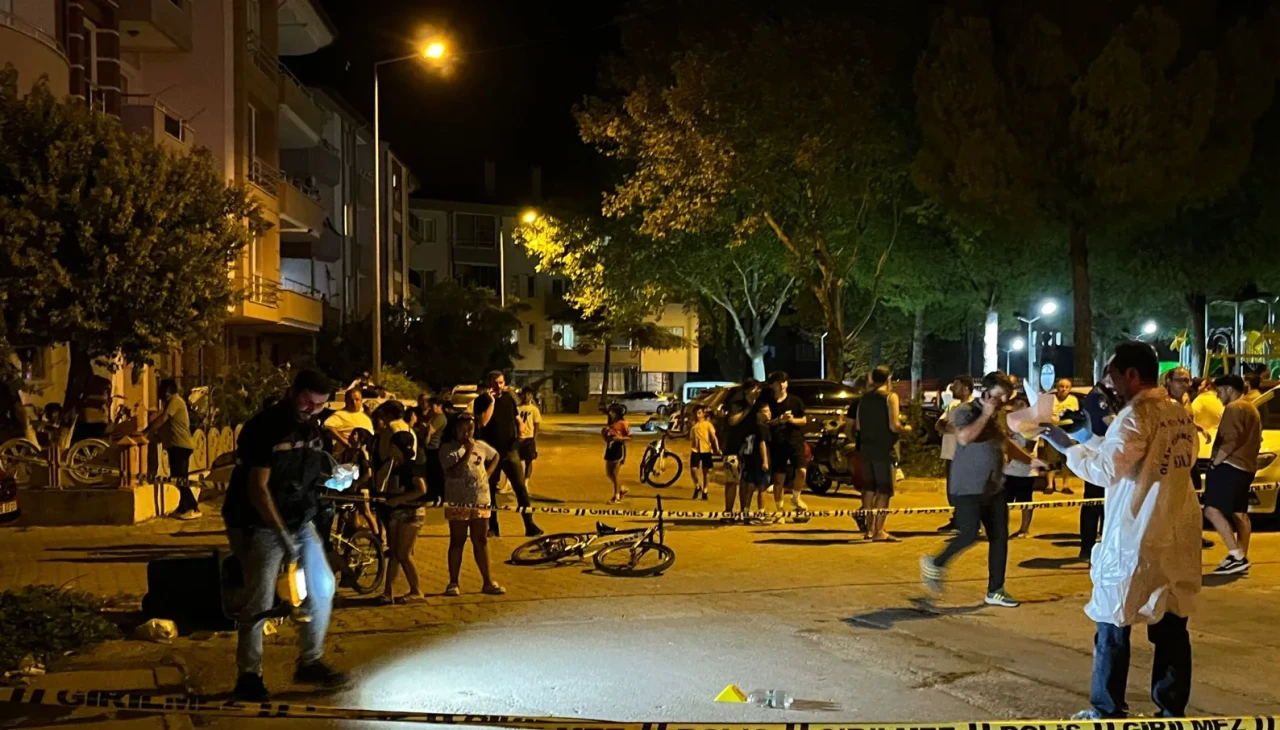 Muğla'da Belediye Başkanının ailesine yapılan menfur saldırı