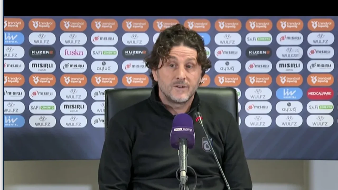 Trabzonspor'un teknik direktörü Fatih Tekke: Kanat oyuncularından daha fazla skor bekliyorum