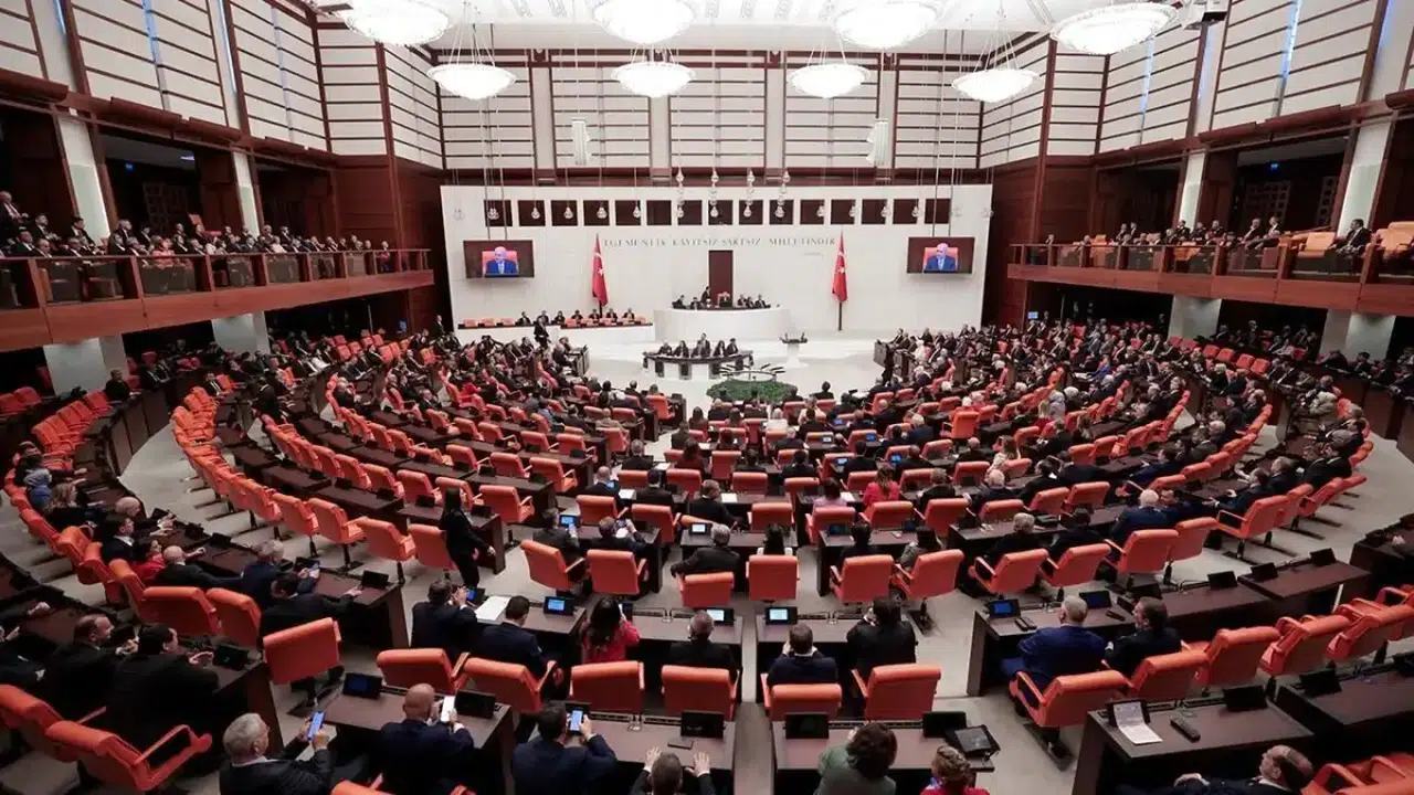 Meclis’te Kıbrıs için flaş öneri: İsim değişikliği mi geliyor?