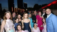 Sihirli Annem: Periler Okulu filminin galası festival havasında geçti