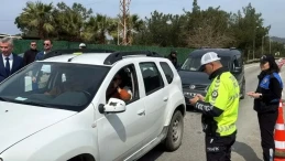 Bodrum'da bayram yoğunluğu: 25 bin araç bir günde giriş yaptı