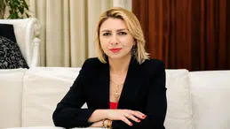 Müzik öğretmeni Ayten Rehimova, Azerbaycan'ın geleneksel çalgılarını ve âşık sanatını anlattı