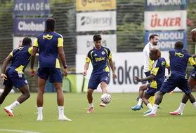 Fenerbahçe’de Sturm Graz Maçı Hazırlıkları Sürüyor