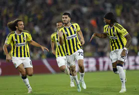 Fenerbahçe, Slavia Prag Deplasmanında Son Dakikada 2 Puan Bıraktı