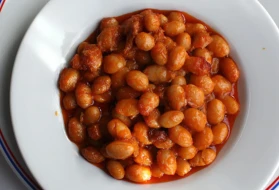 Karadeniz'in efsanevi lezzeti: Çayeli usulü süt terbiyeli Kuru Fasulye tarifiyle tanışın