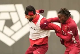 Galatasaray, Alanyaspor maçı için hazırlıklara başladı! Okan Buruk saha'da