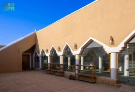 Suudi Arabistan’da Qasr Al-Shariah Camii tarihi restorasyon süreciyle yeniden canlanıyor