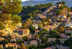 Adatepe köyü nerede, nasıl gidilir, gezilecek yerleri nereler, neler yapılır, mimari özellikleri ne, önemi ne?