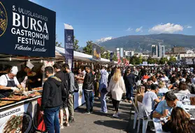 Festival kalabalığı turizm başarısı mı demek?
