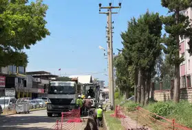 İskenderun'da beton direkler tarih oluyor: Trafik nefes alacak