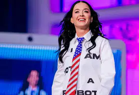 Pop yıldızı Katy Perry Beyaz Saray'ı hedef aldı: Müziğim şiddete alet edilemez