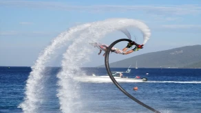 Adrenalin dolu başlangıç: Su jeti ve flyboard Bodrum’da