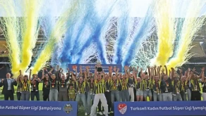 Fenerbahçe Şampiyonluk Kupasını Aldı