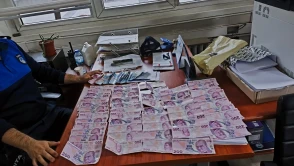 Camide dilencilik dilencilik yapan kadından 12 bin 200 TL çıktı